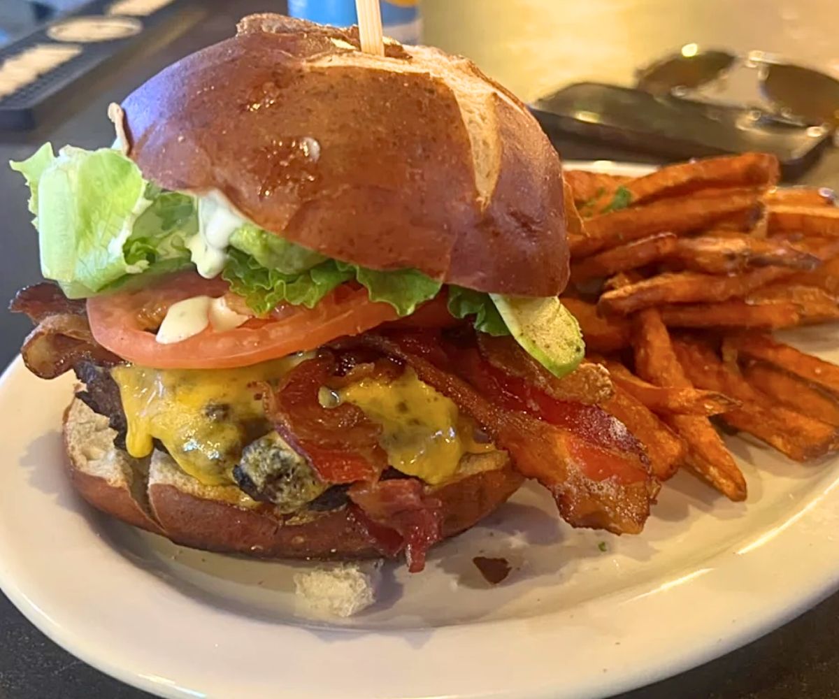 California Burger at Jackson Ave Pub in Naperville, Illinois