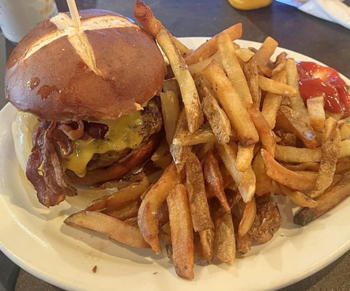 Western Burger at Jackson Ave Pub in Naperville, Illinois