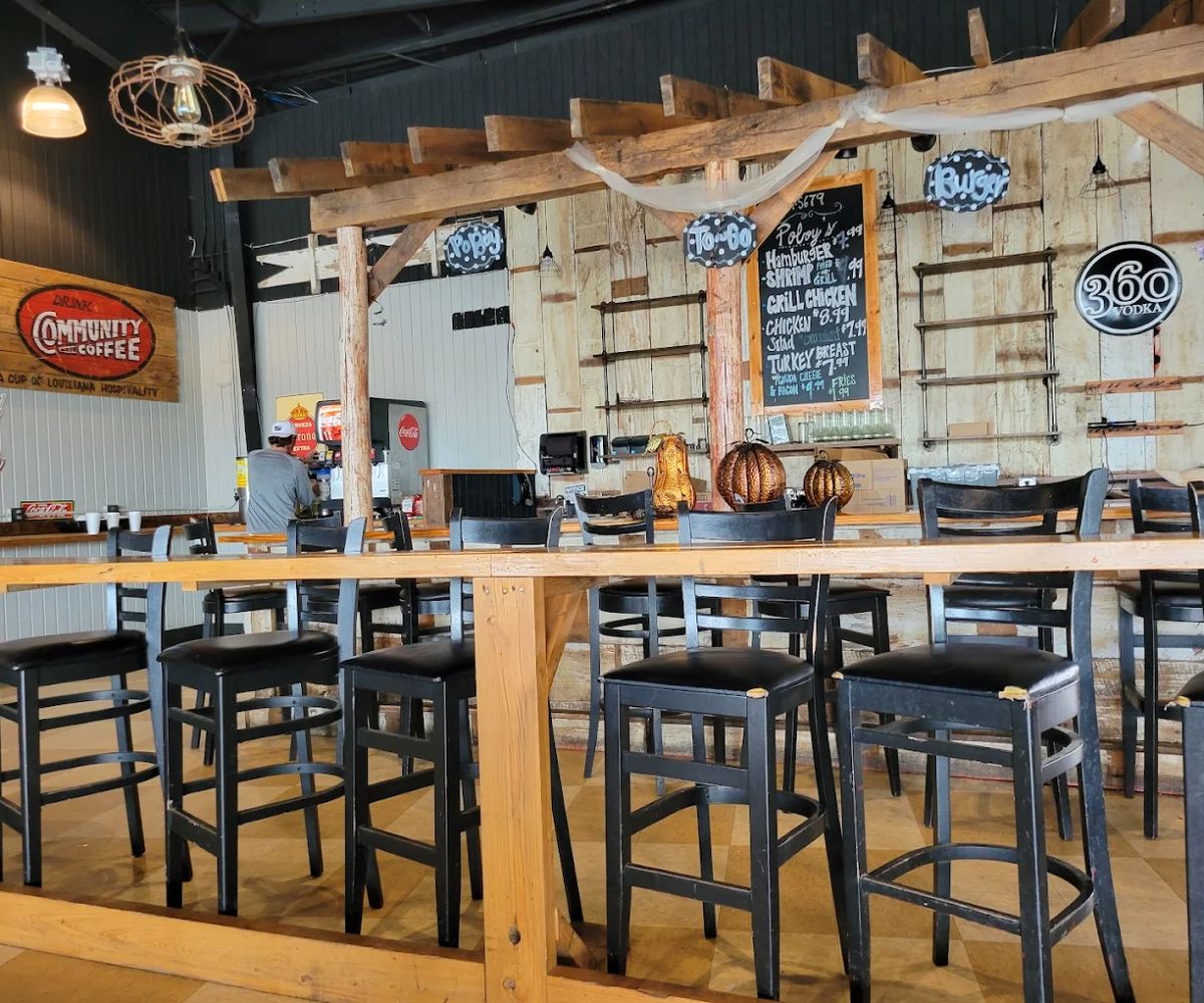 dining area at Pamela's in  Alexandria, Louisiana