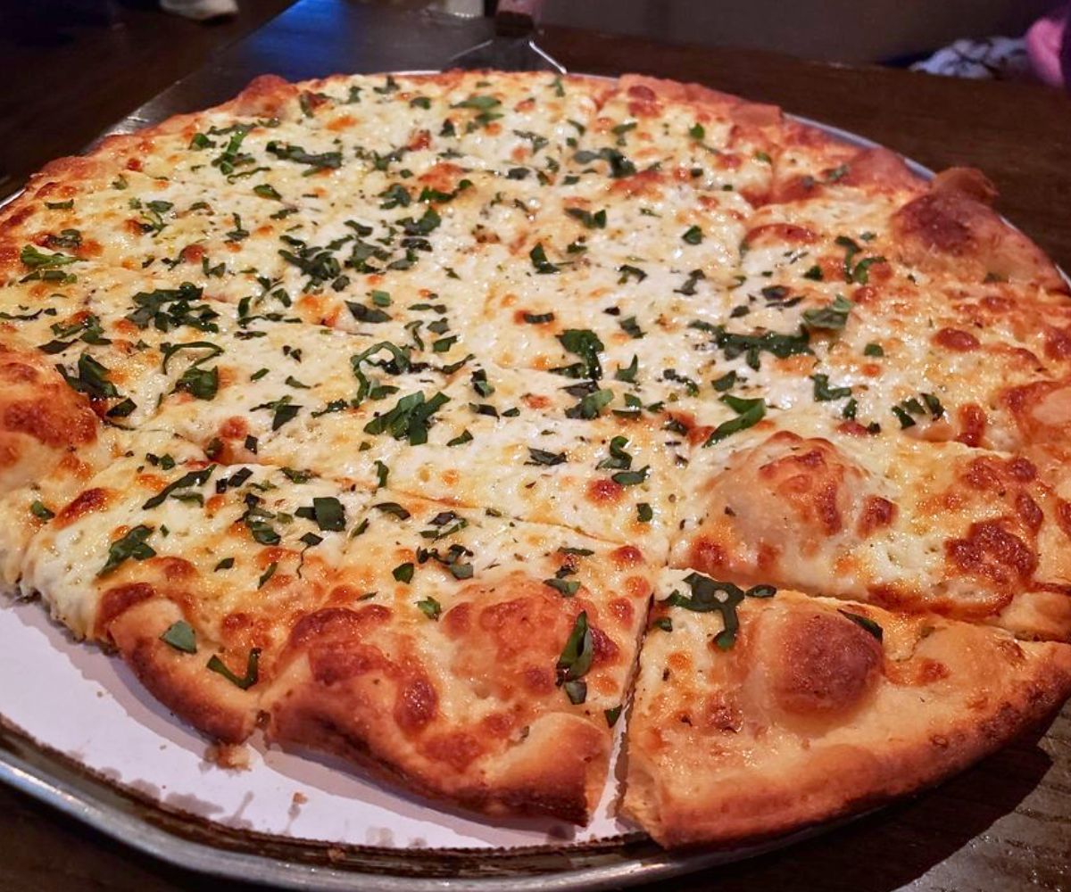 White Pizza (thin-crust) at Georgio's in South Barrington, Illinois