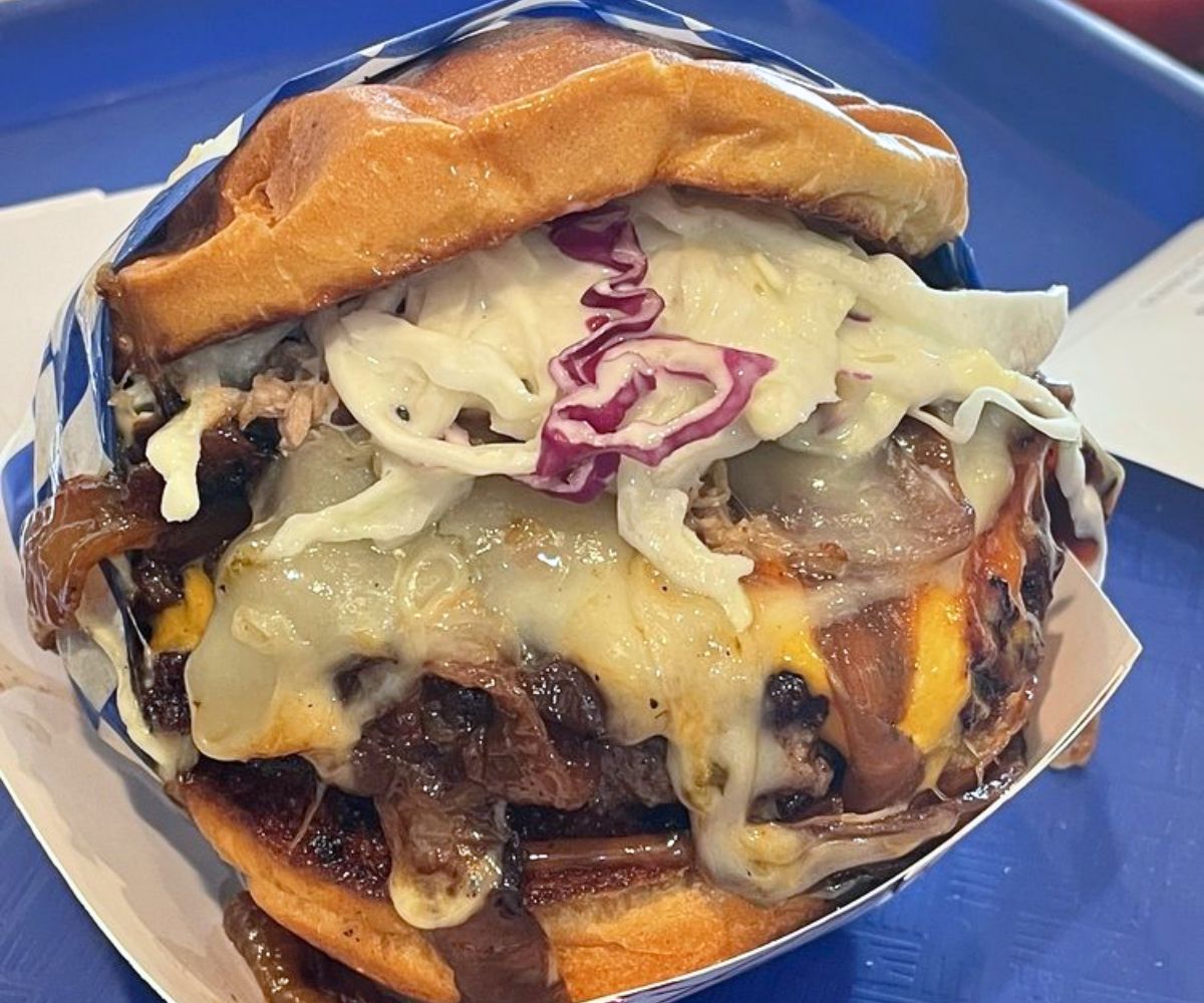 Memphis Burger at Farmer's Table in Newport News, Virginia