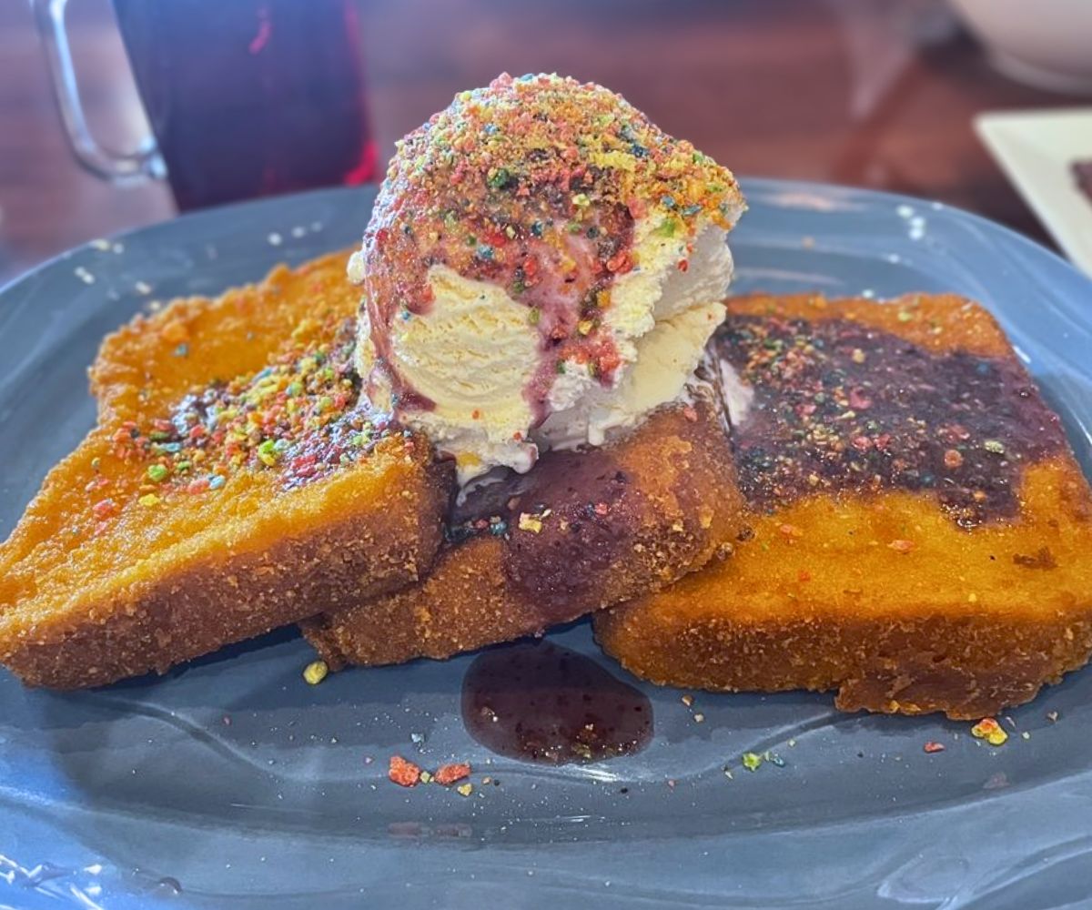 Captain Crunch French Toast at Avenue Brunch House in Dearborn, MI