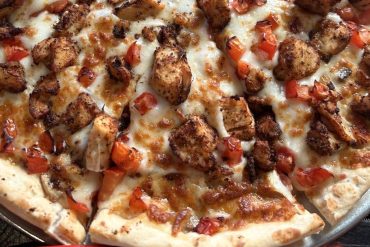 Sarducci's Chicken Alfredo Pizza at C.A. Sarducci's Pizzeria in Gulfport, Mississippi