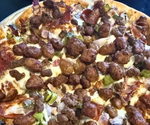Supreme Pizza at C.A. Sarducci's Pizzeria in Gulfport, Mississippi