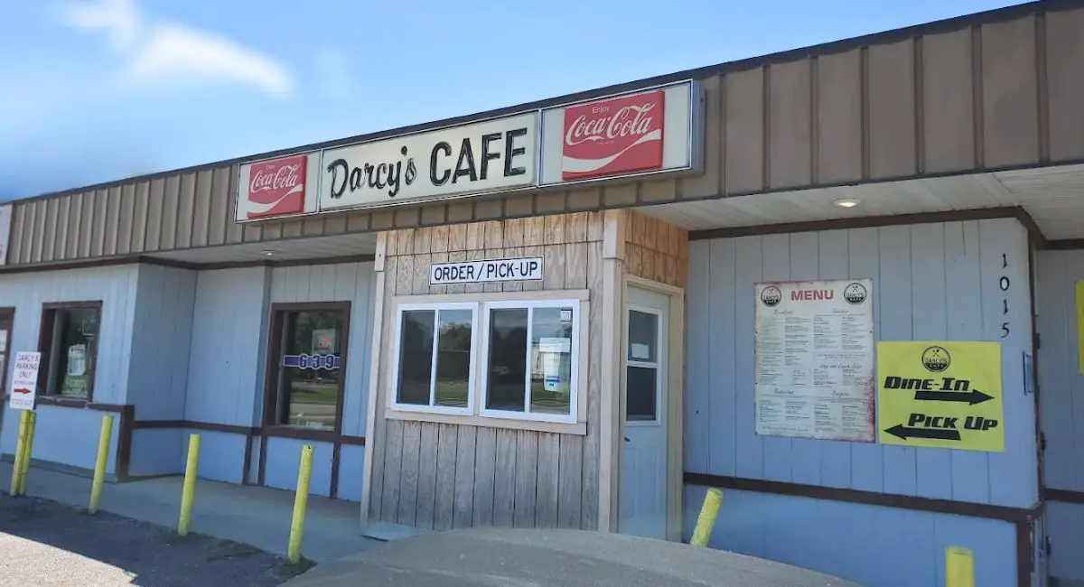 exterior of Darcy's Cafe in Grand Forks, ND