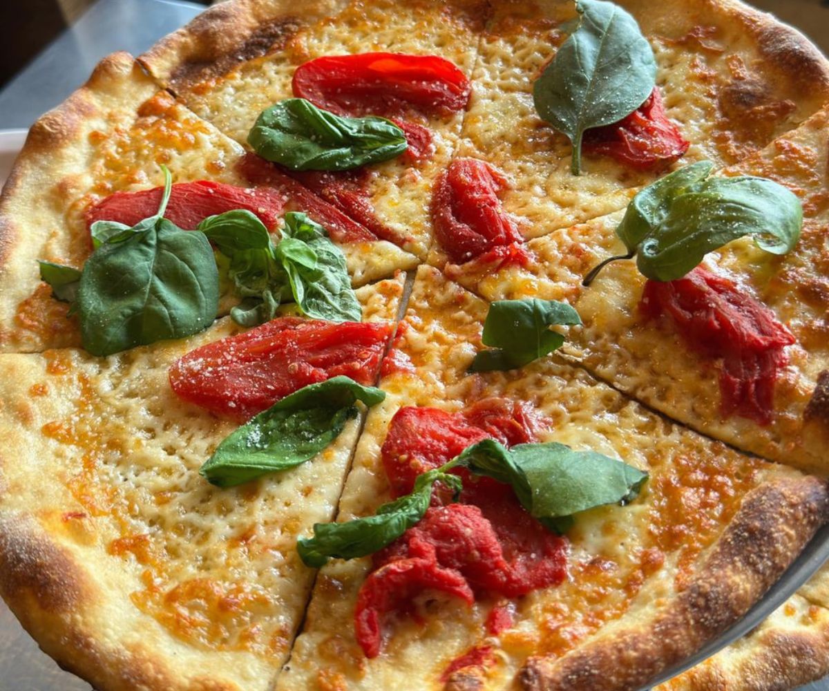 margherita pizza at Supino Pizzeria in detroit michigan
