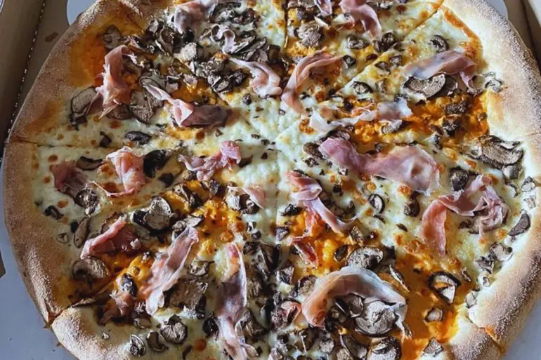 Alla Vodka Pizza at Cerrone's in Columbus, Georgia