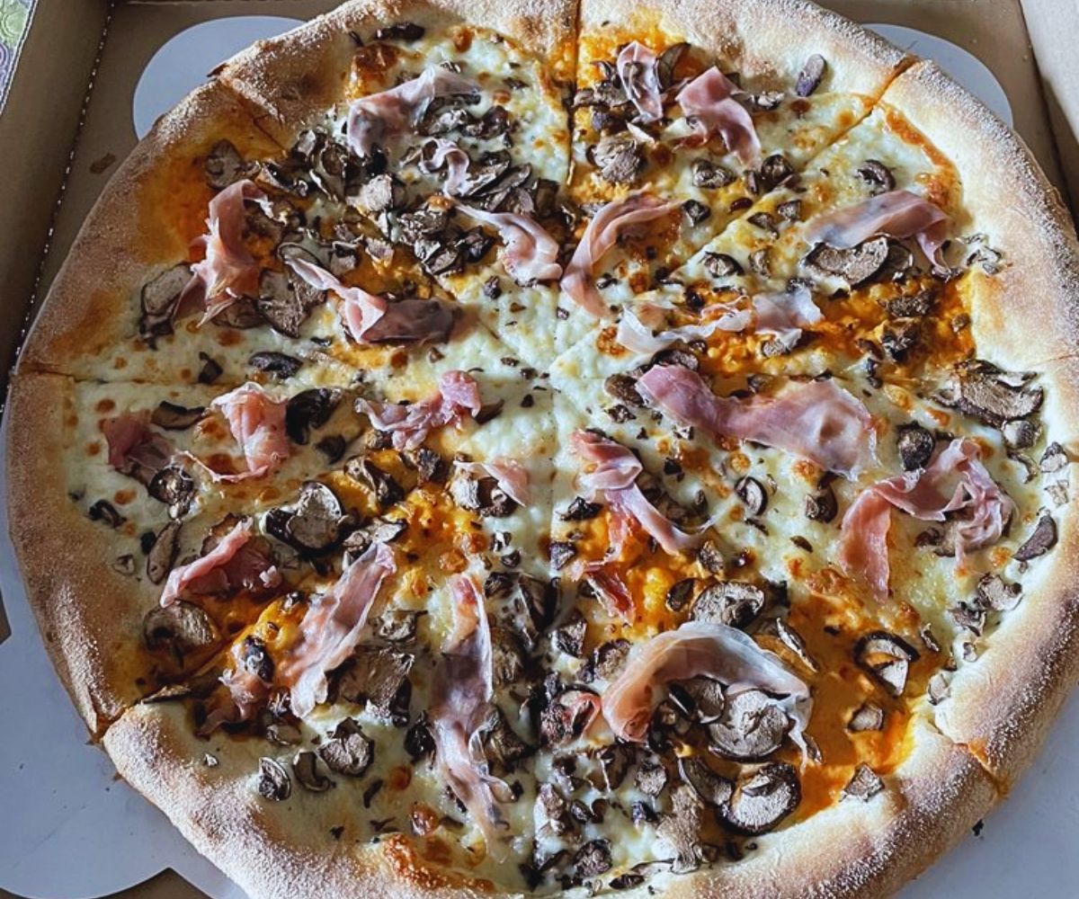 Alla Vodka Pizza at Cerrone's in Columbus, Georgia