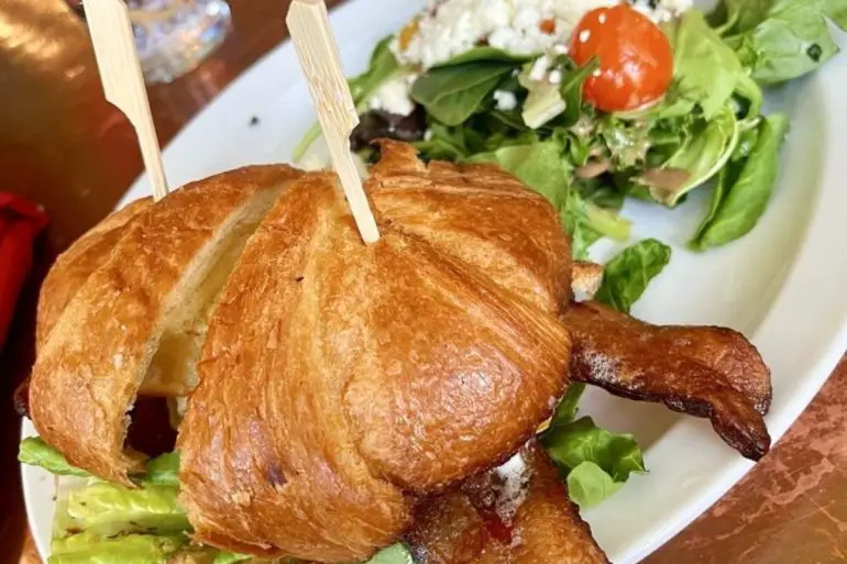 BLFGT at Otto's in Covington, Kentucky