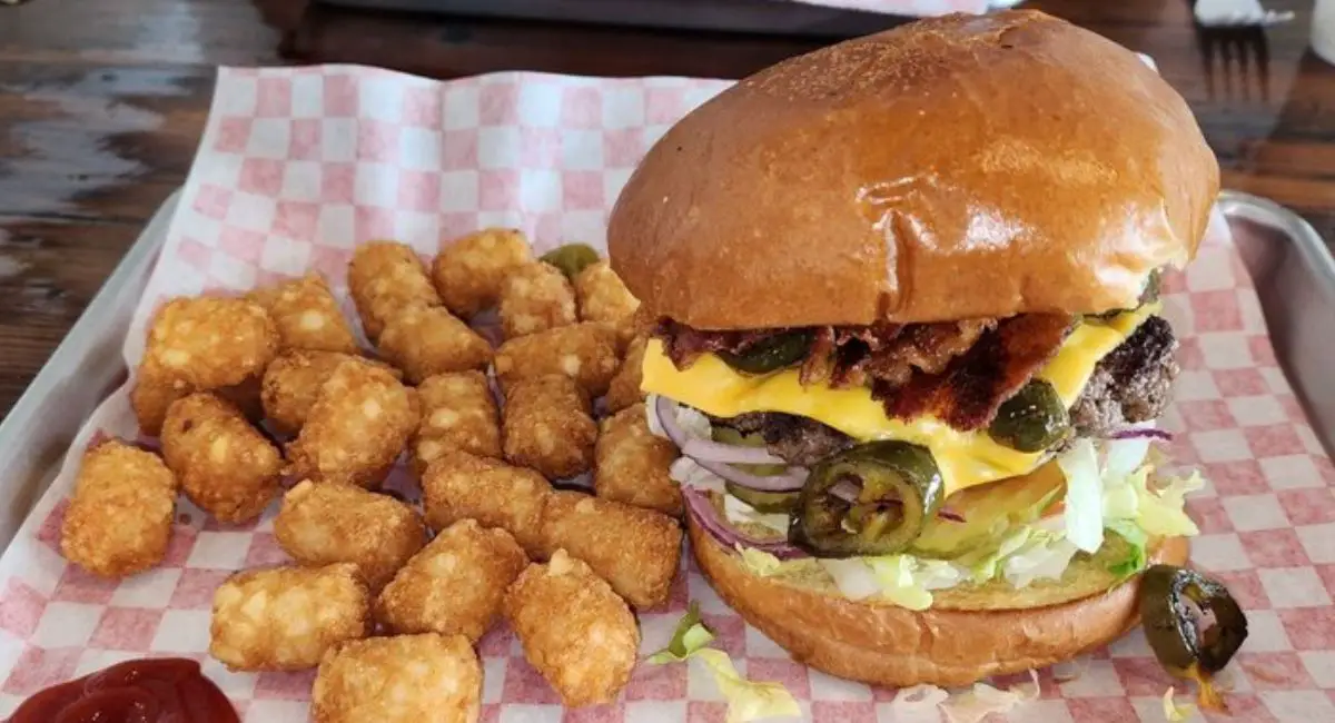 Jalapeno Bacon Cheeseburger at Burger 82 in Allen, Texas