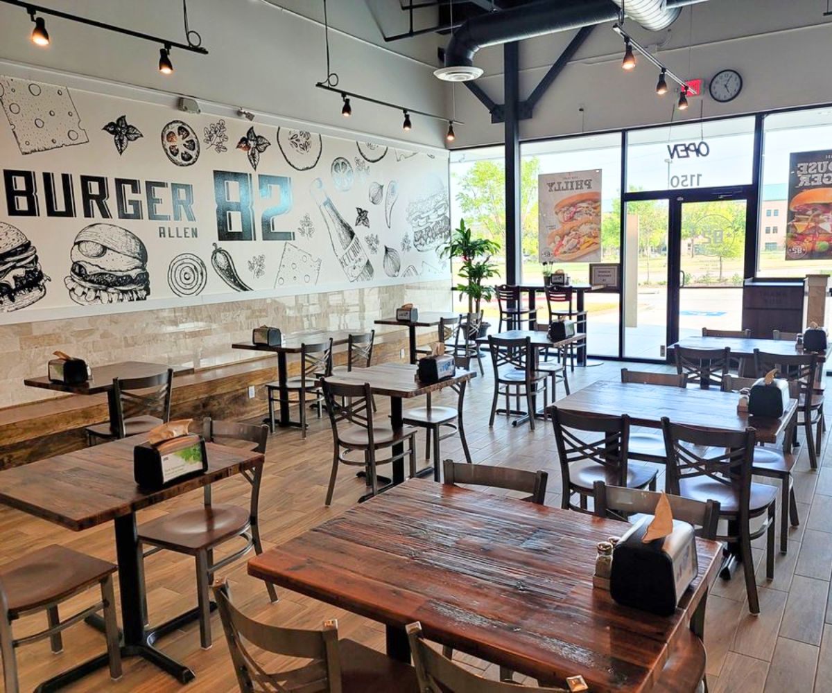 dining area at Burger 82 in Allen, Texas