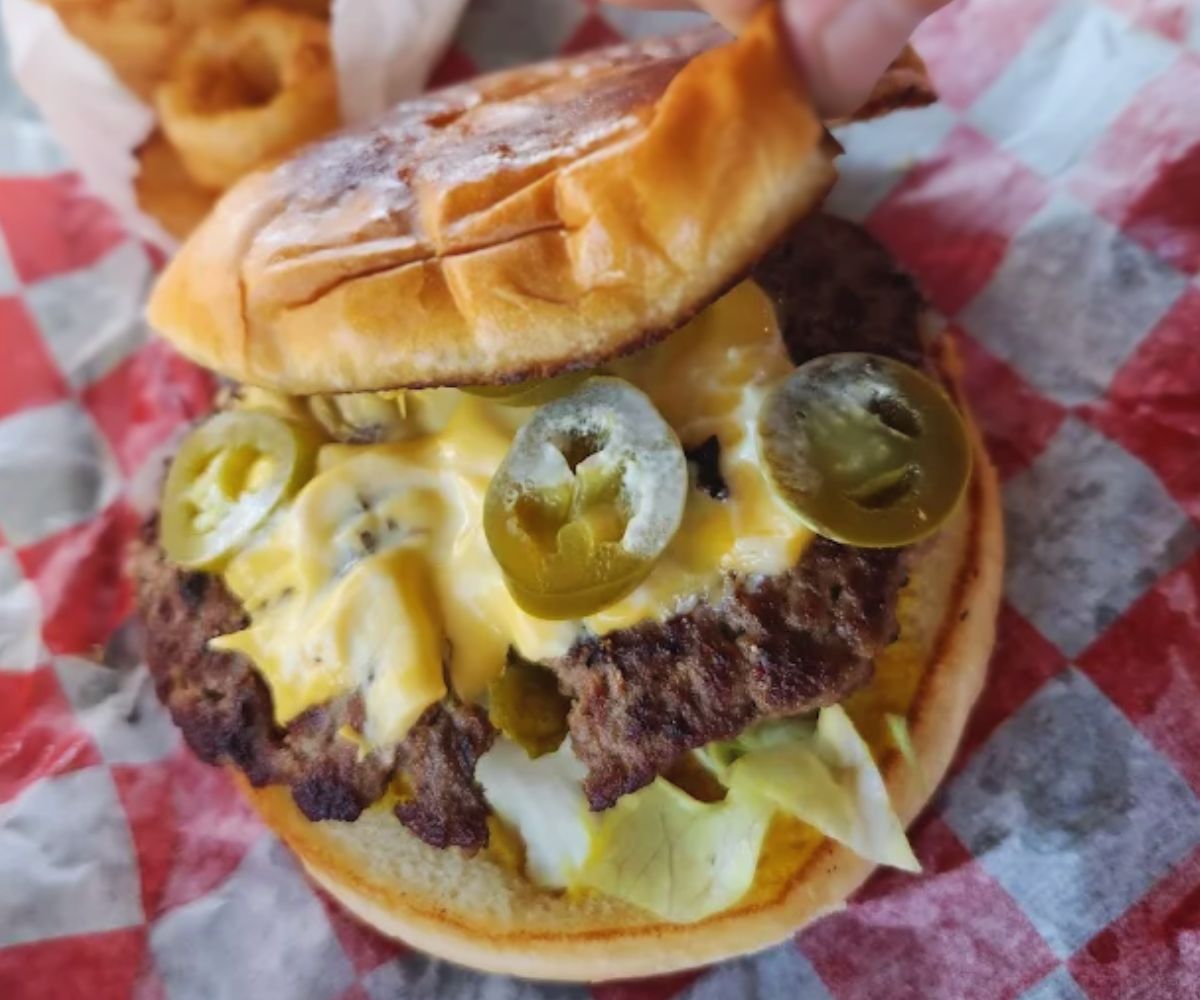 cheeseburger with jalapenos at Vidal's Old-Fashioned Burgers in Midland, Texas