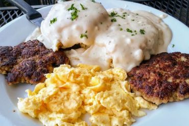 southern breakfast at wildberries in mesa, az