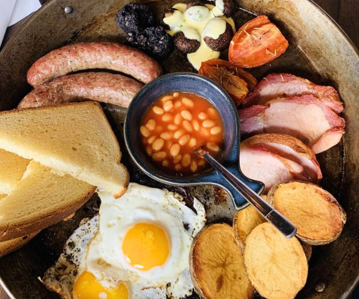 Full English Breakfast at The Poppy and Parliament in Huntsville, AL