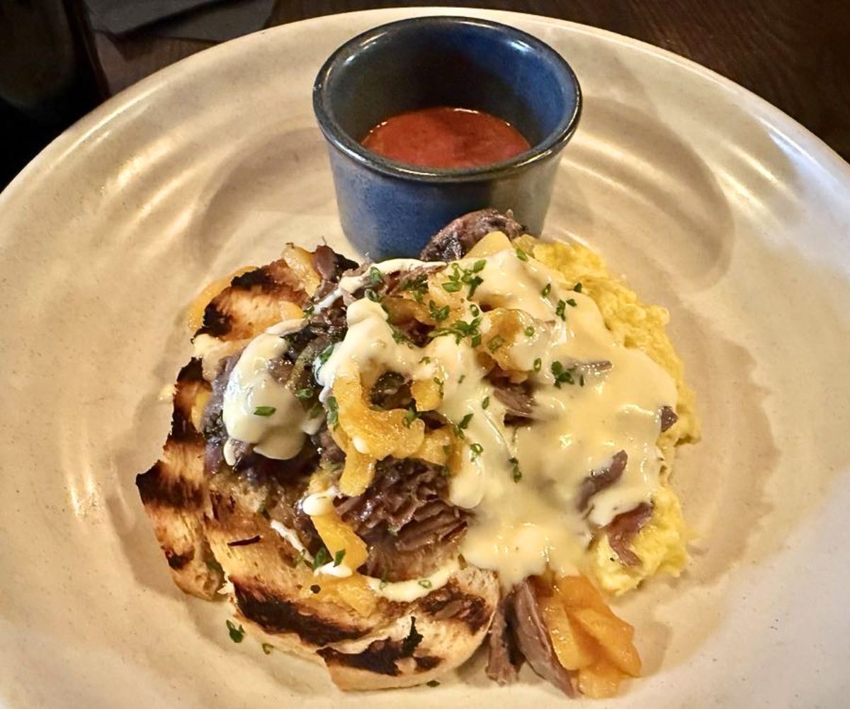 Duck and Eggs at The Poppy and Parliament in Huntsville, AL