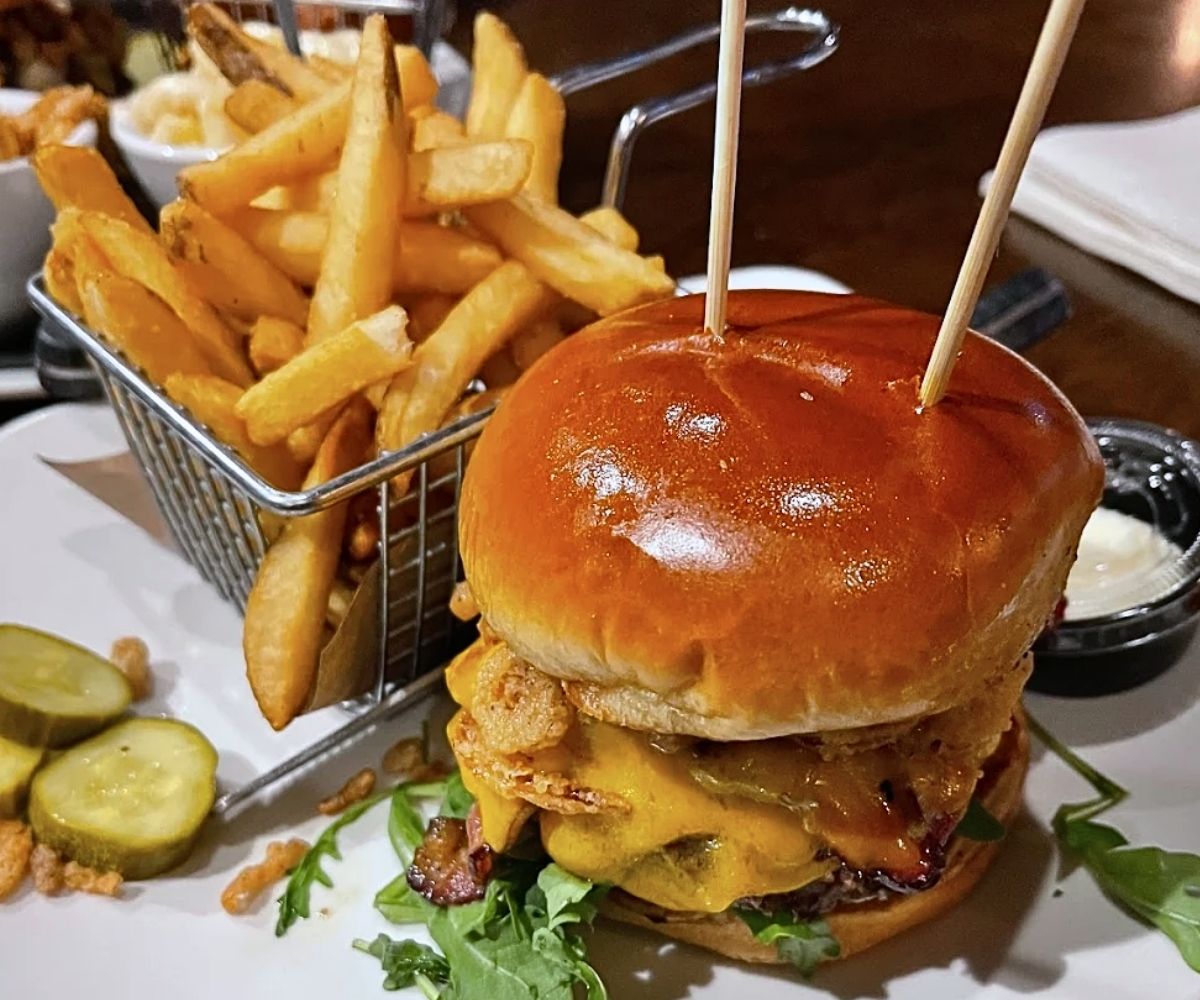 burger at The Griffon Gastropub in Niagara Falls, New York