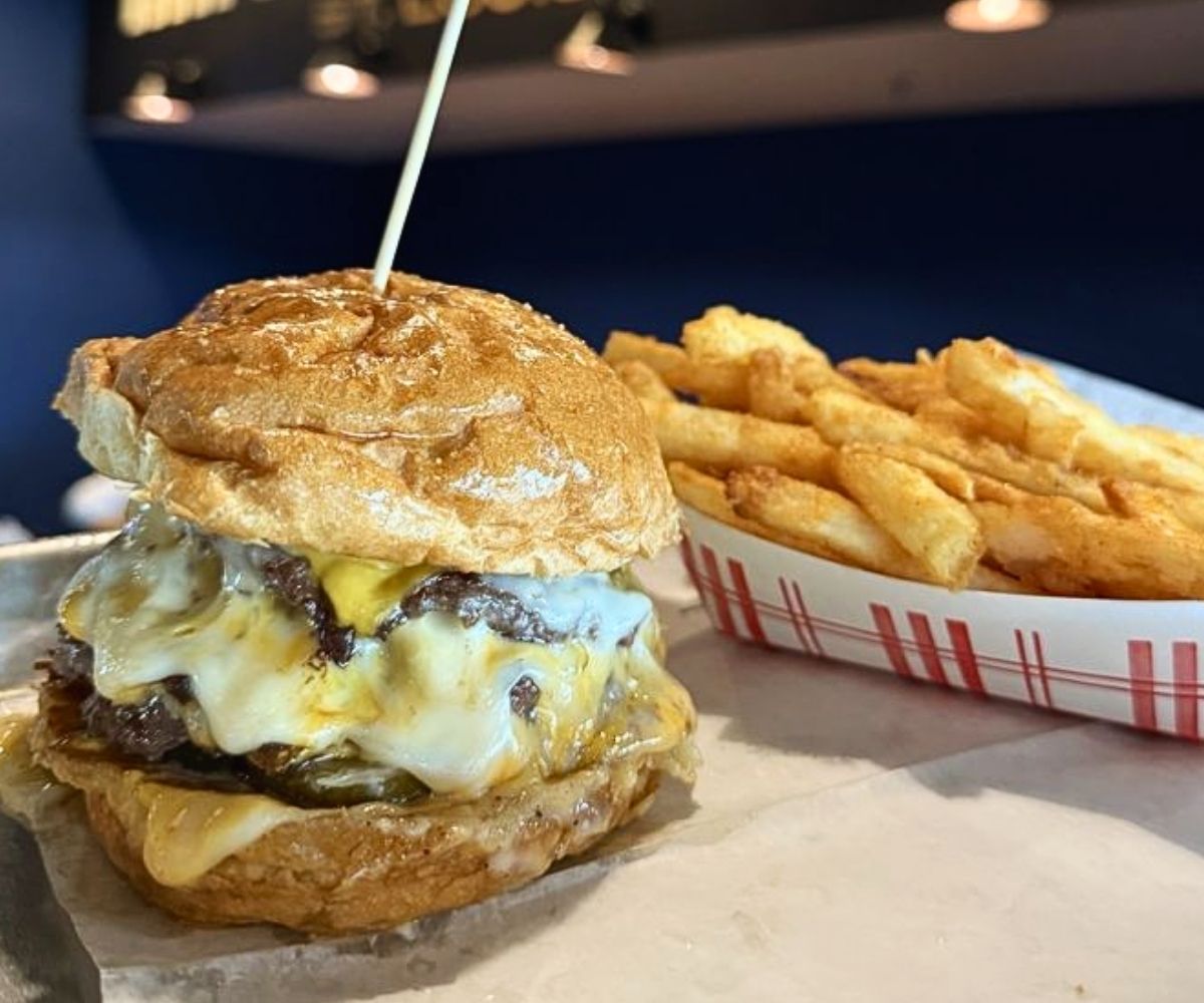 Gooey Garlic Burger at Mac's in St. Louis, Missouri