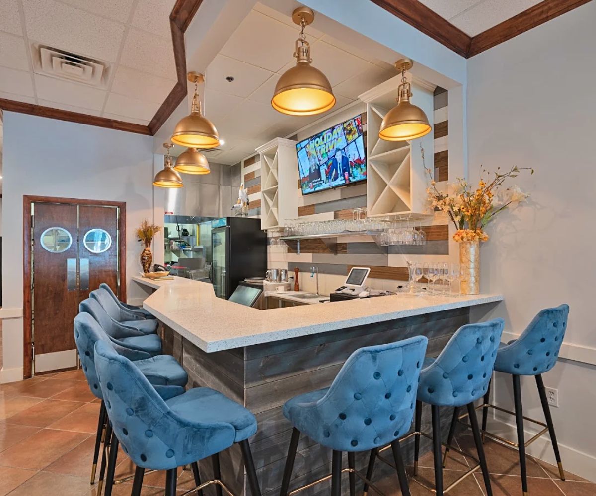 dining area at he Boca Fish House in Boca Raton, Florida