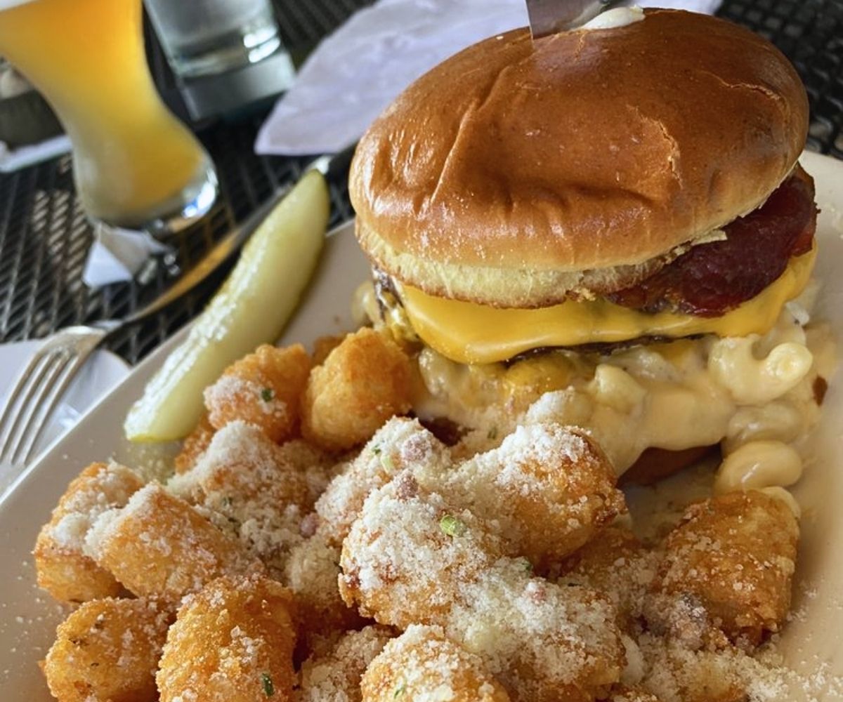 Mac & Cheese Burger at Baker Street Burgers in Rockford, Illinois