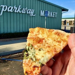 parkway market pizza at buellton, ca