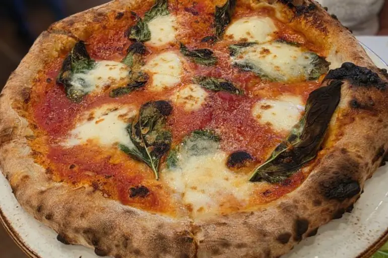 margherita pizza at scala osteria in napa, ca