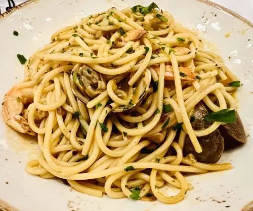 Spaghetti con Gamberi & Vongole at scala osteria in napa, ca