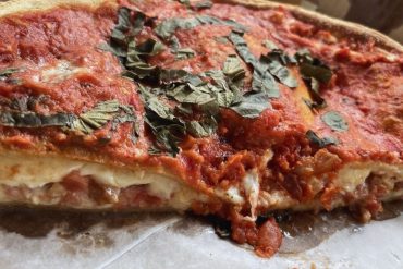 isabella pizza in carmines pie house in jacksonville, florida
