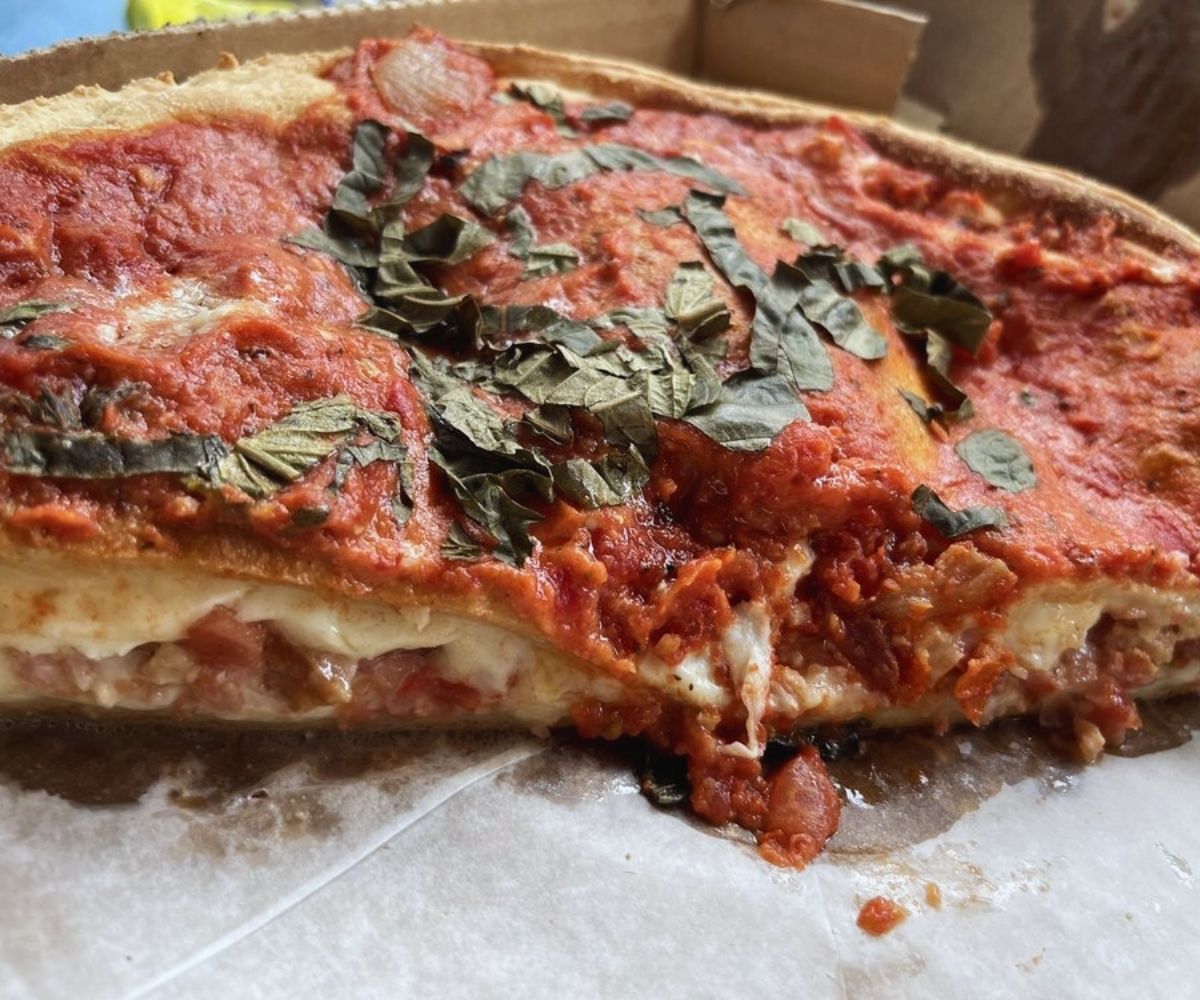 isabella pizza in carmines pie house in jacksonville, florida