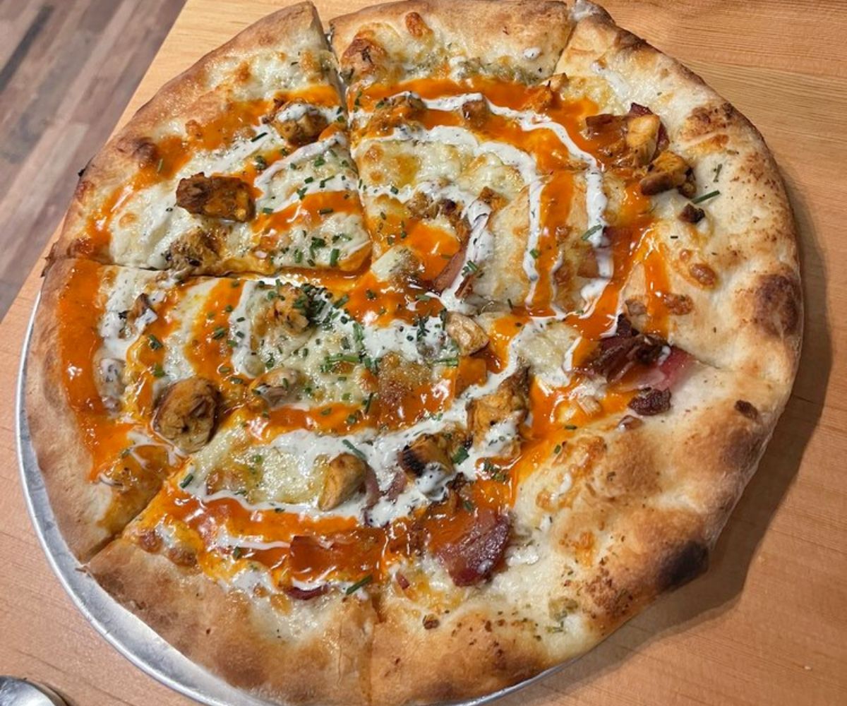 Buffalo Chicken Pizza at Best Pizza & Brew Vista in Vista, California