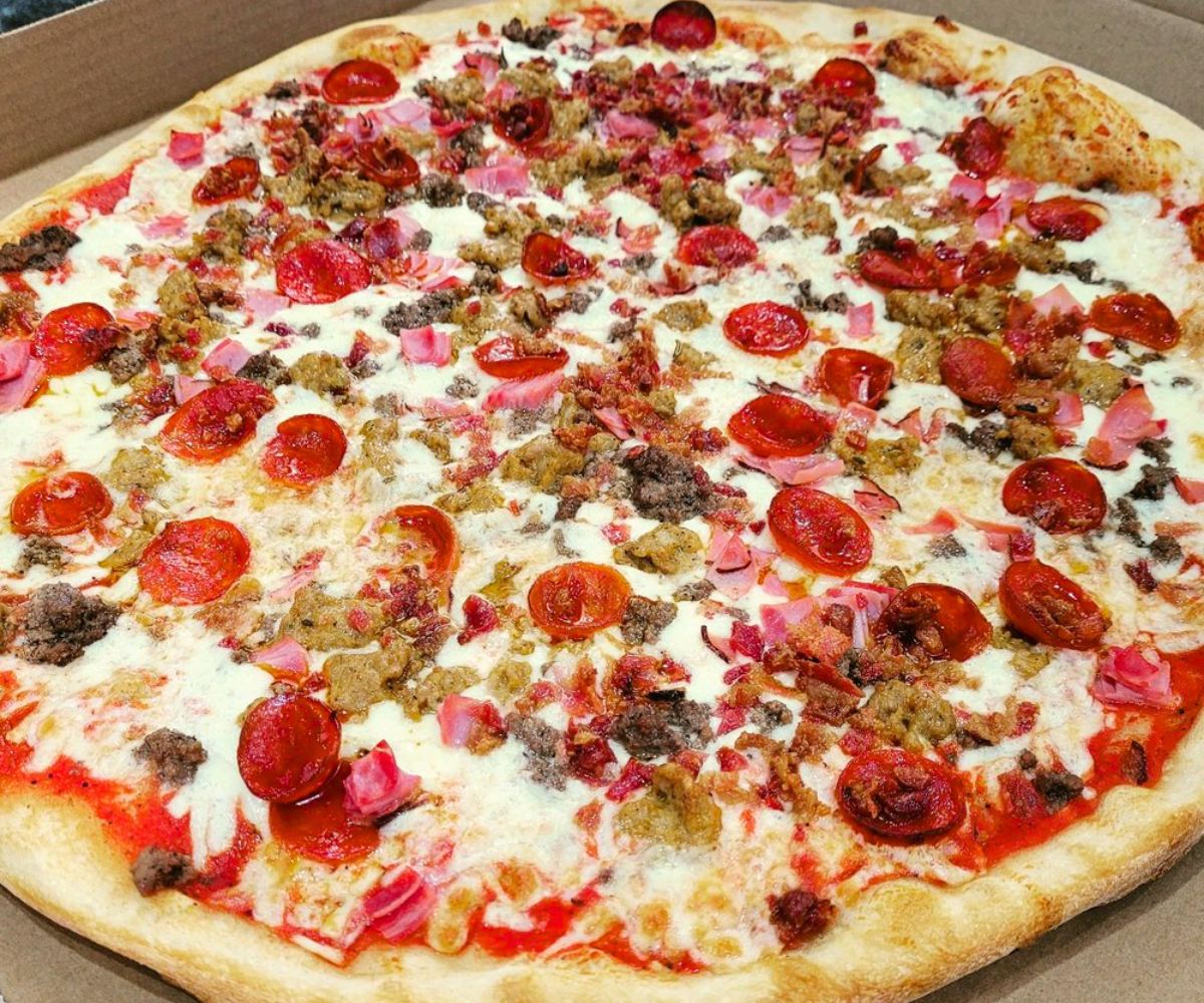 meat pizza at the Pizza Box in Virginia Beach, VA