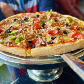 deluxe pizza at the pizza box in virginia beach, virginia