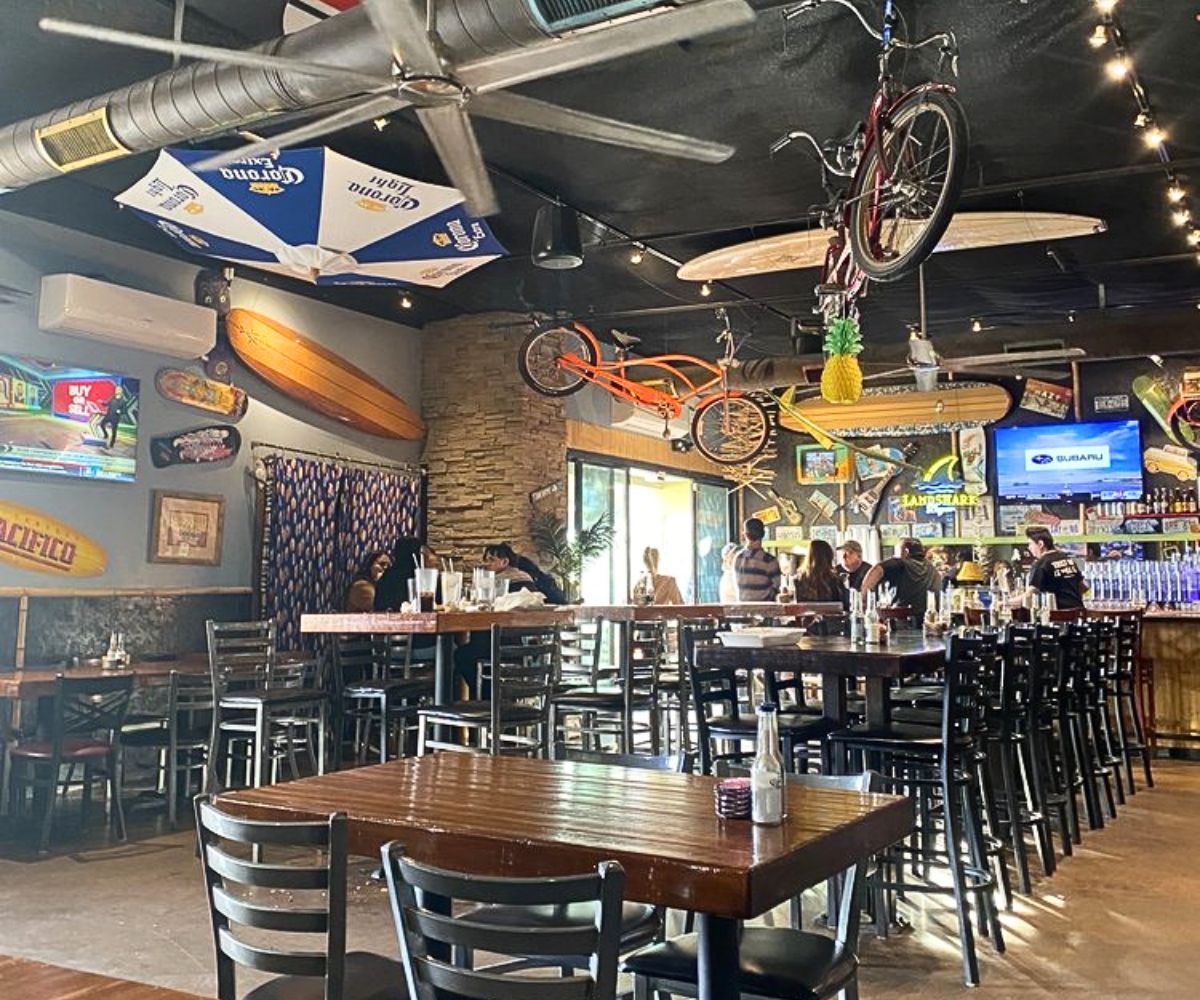 Dining Area of Rehab Burger Therapy in Scottsdale, Arizona