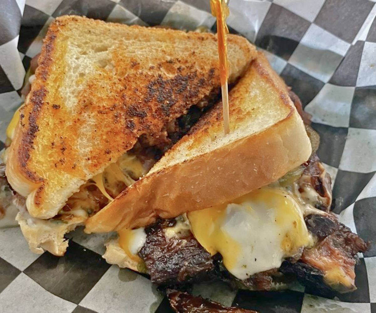 Burnt Ends on Texas Toast at Elwood's in Memphis, Tennessee