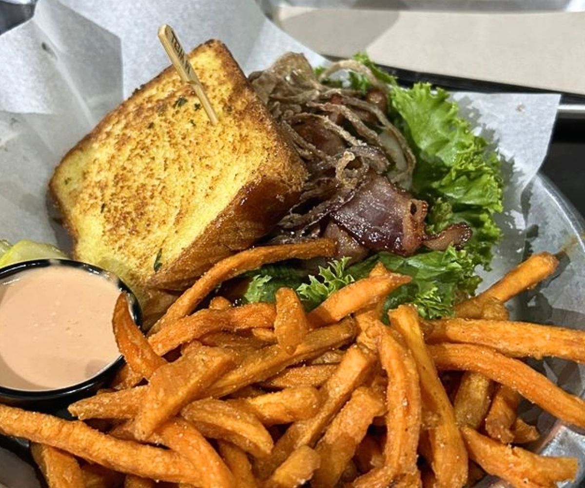 texas burger at lumberyard tap room & grille in flagstaff, az