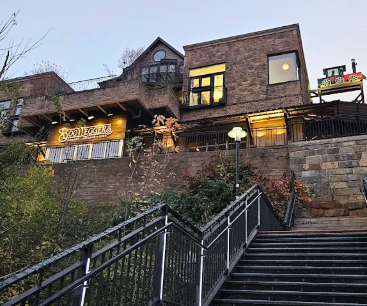 exterior of Bootleggers in Lynchburg, Virginia