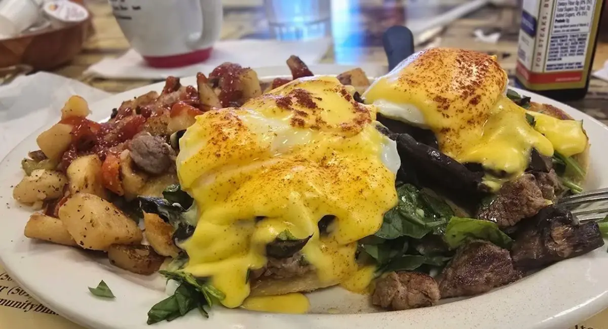 Steaks Egg Benedict at Susan's Restaurant in Springdale, Arkansas