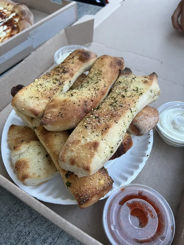 IAN’S PIZZA MADISON | STATE STREET