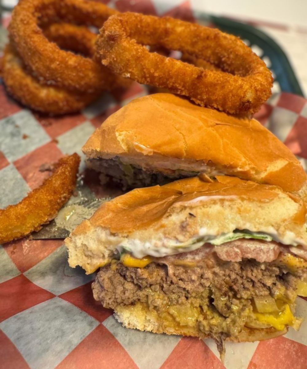 Burger at Mr B's Burger Pub in Pantego, TX
