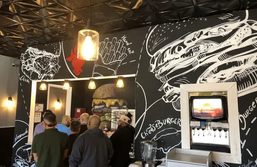 Indoor at Beef N' Buns