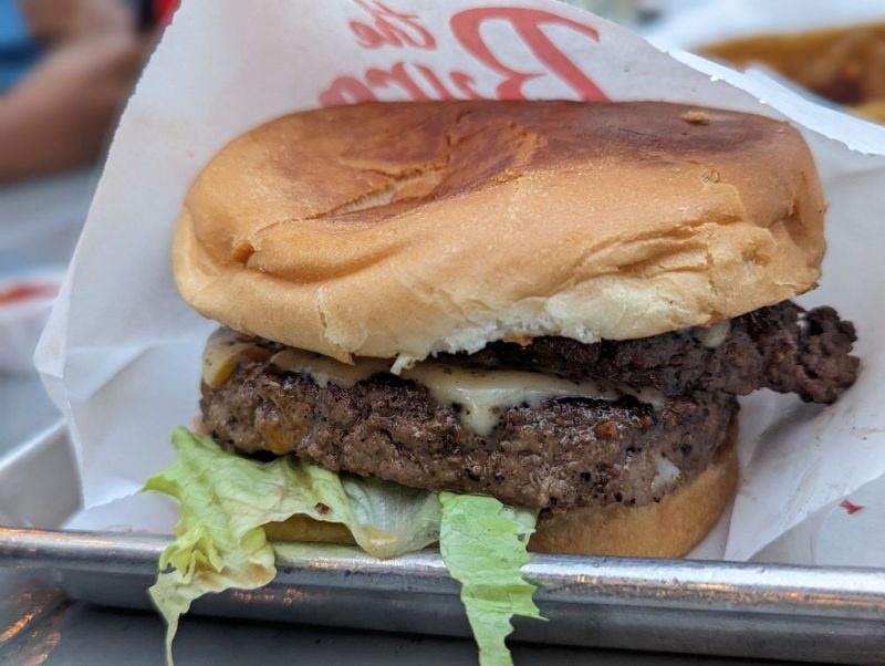 THE BURGER JOINT Burger