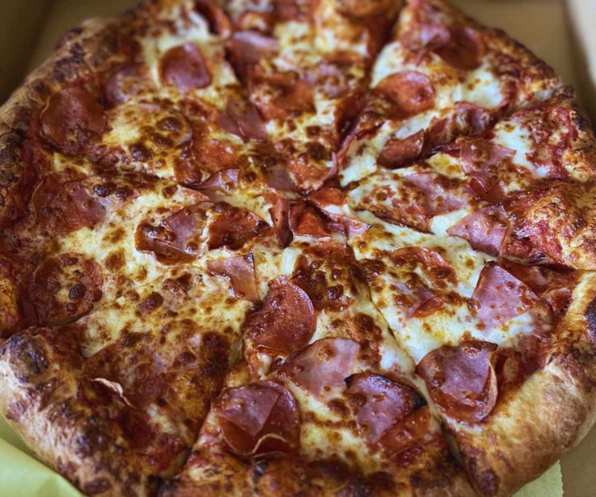 pizza at red maple Pizza in Moreno valley California