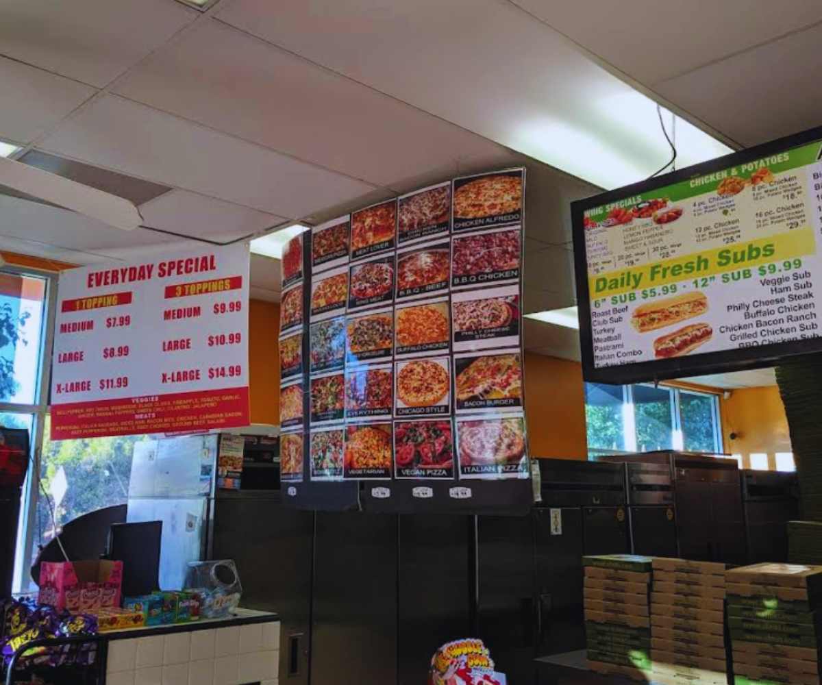 inside red maple pizza