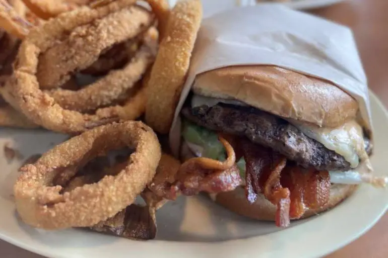 1/3 burger at everest burgers in Santa Clarita California