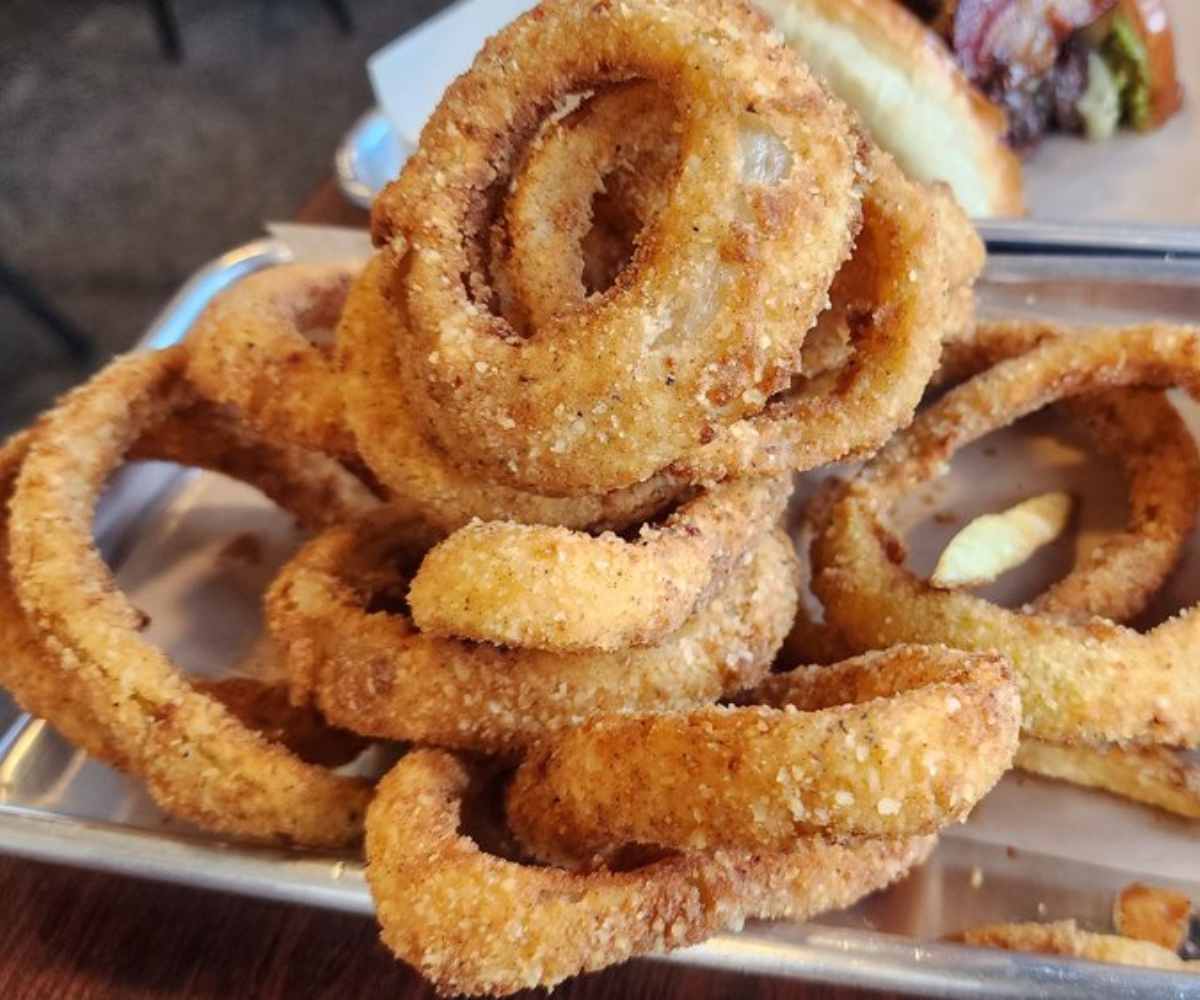 onion rings at Billy roy's burgers in Fremont CA