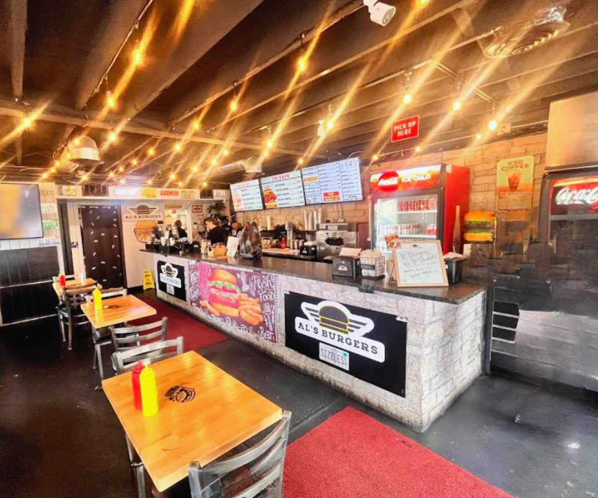 inside al's burgers in Davenport IA