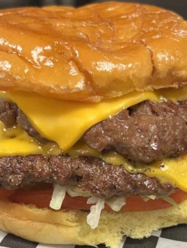 Double cheeseburger