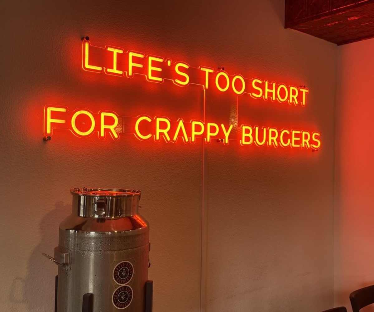 inside copper Kings burgers in San Marcos CA