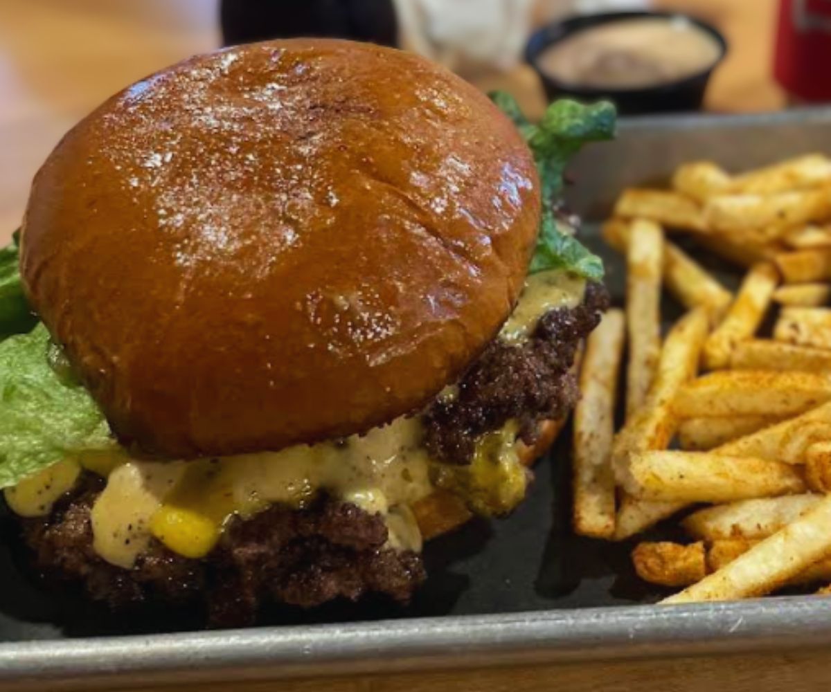 cheese smashburger at tall guys burgers and fries in San Angelo, TExas