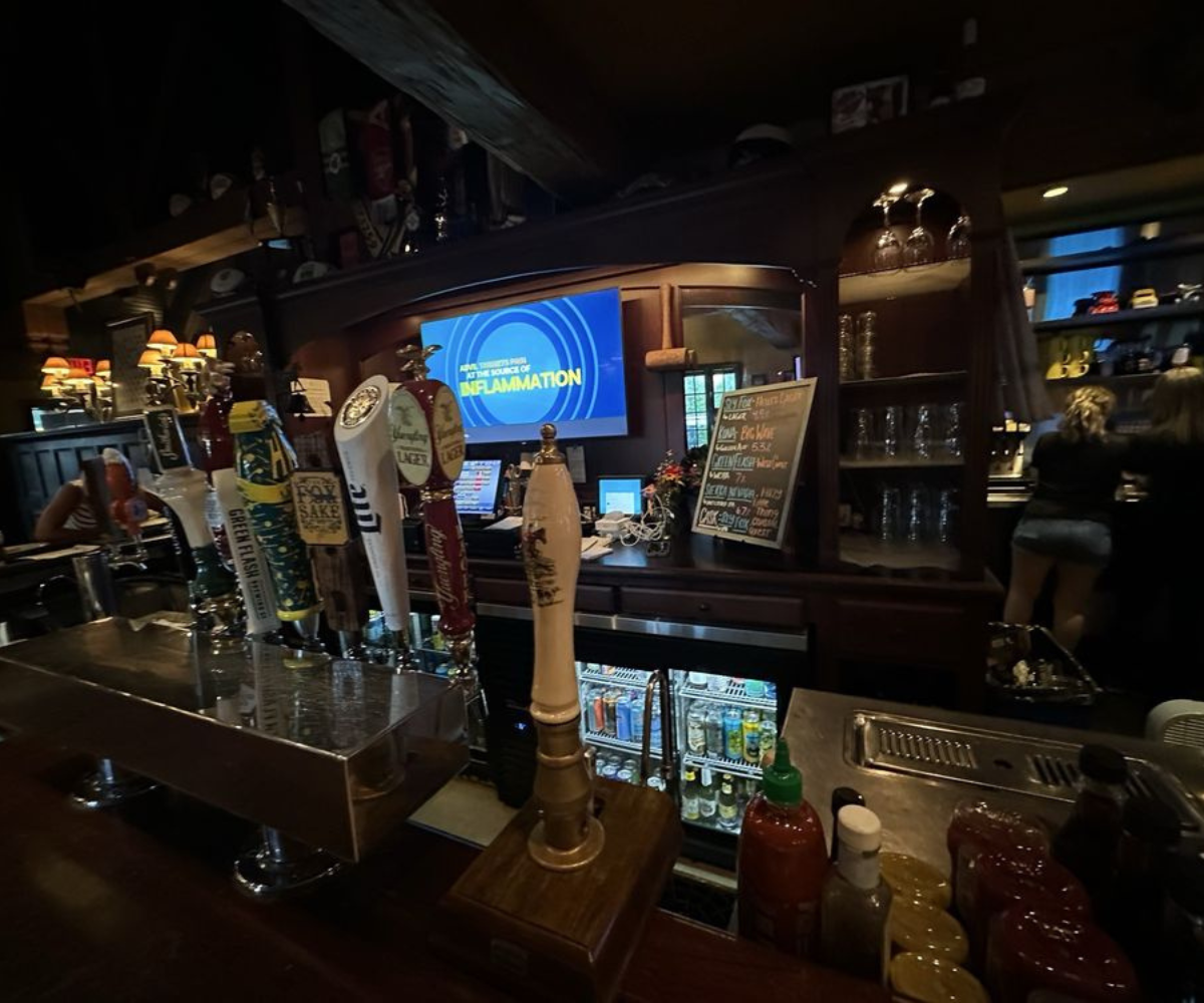 Interior bar of the tavern