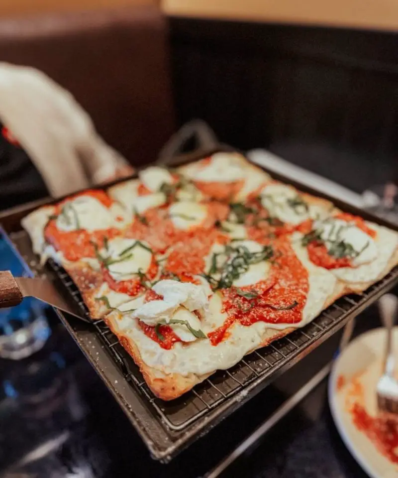 TONY'S PIZZA NAPOLETANA